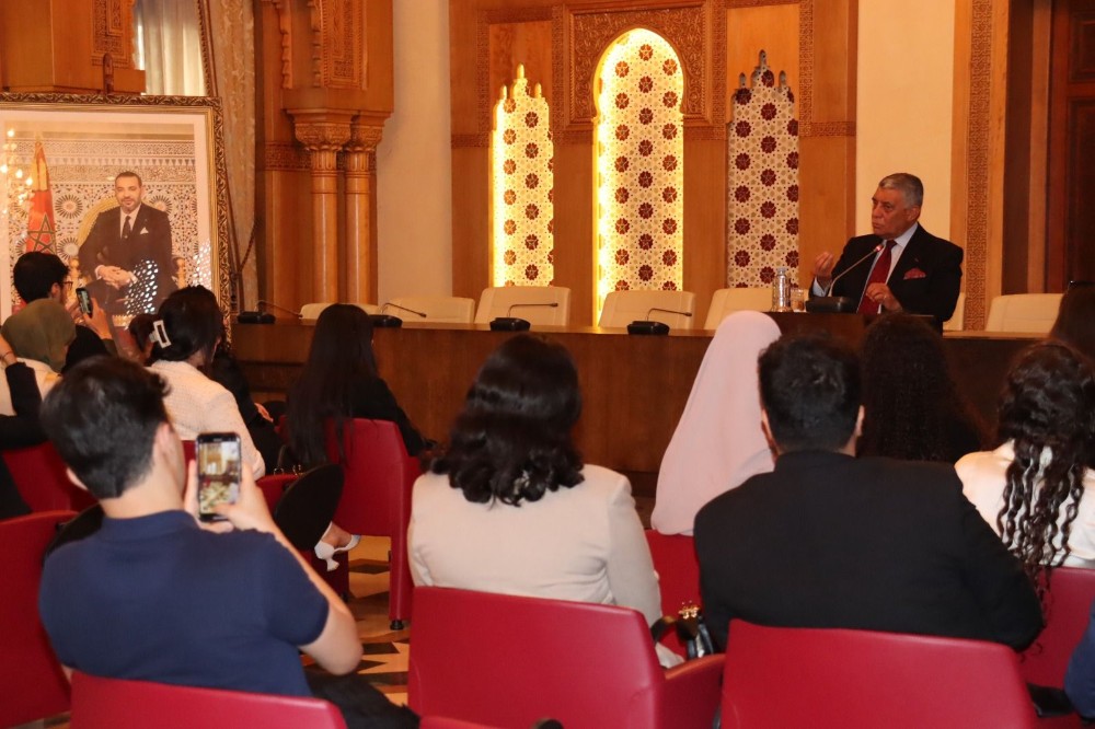 نادي سكايلاين لدبلوماسية الشباب في زيارة للمحكمة الدستورية