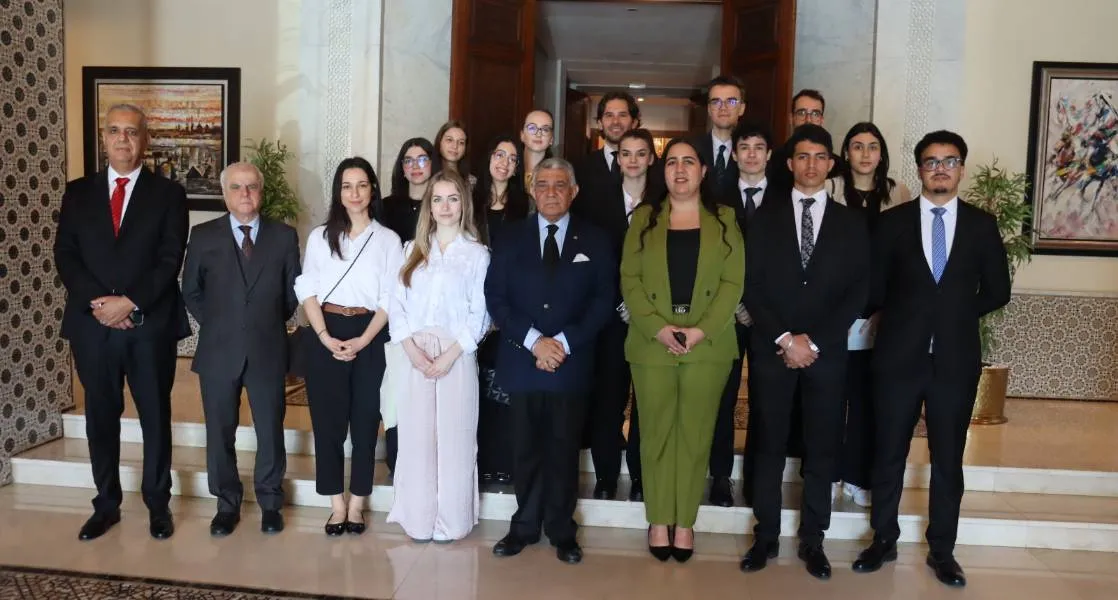 صورة النشاط طلبة من جامعة كارولي غاسبار ببودابست في زيارة للمحكمة الدستورية